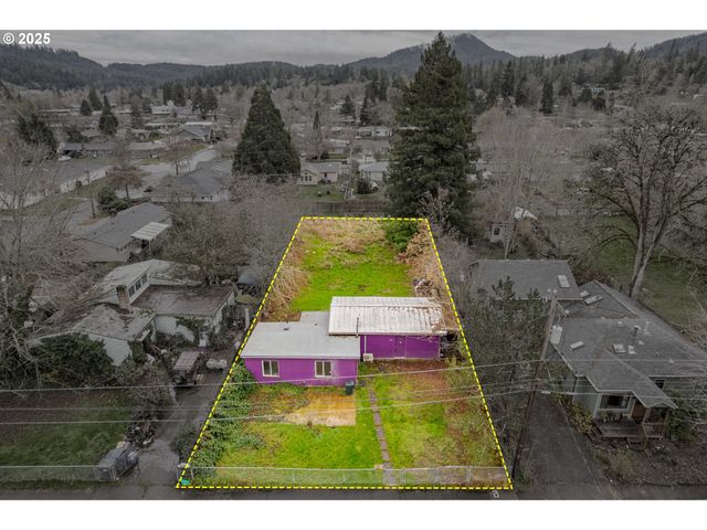 478 E 32ND Ave, Eugene, OR 97405