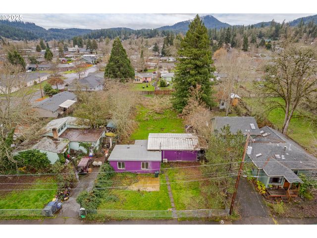478 E 32ND Ave, Eugene, OR 97405
