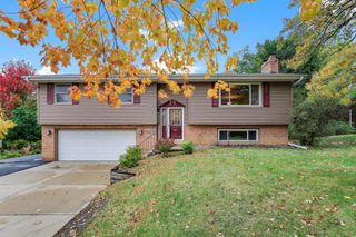 9955 161st Street W, Lakeville, MN 55044