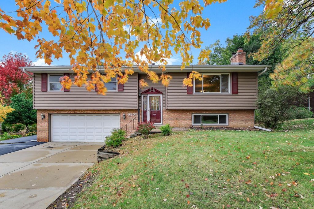 9955 161st Street W, Lakeville, MN 55044