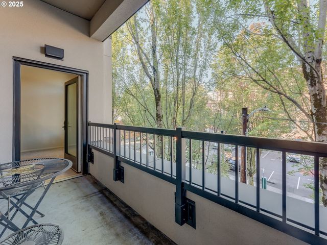 618 Nw 12TH Ave 306, Portland, OR 97209