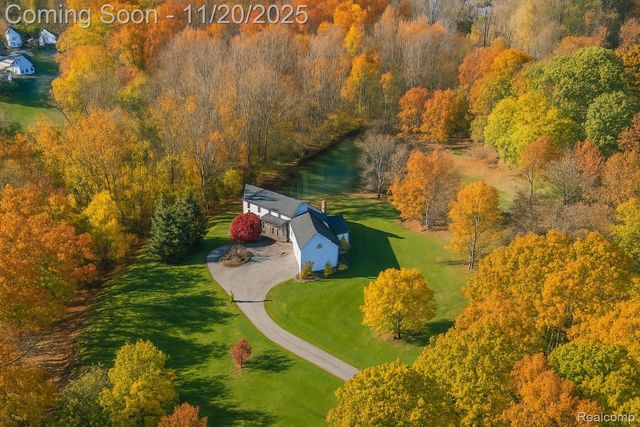 5764 Bloomfield Glens Road, West Bloomfield Charter Township, MI 48322