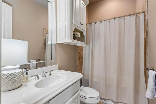 16800 Rugosa Rose Drive, Edmond, OK 73003