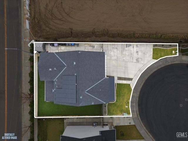 6807 Diamond Springs Drive, Bakersfield, CA 93313