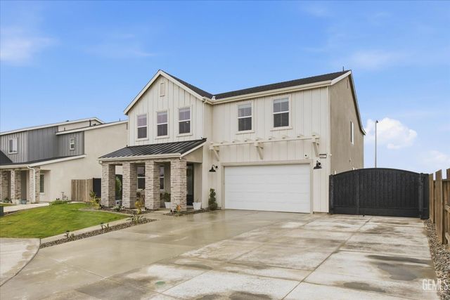 6807 Diamond Springs Drive, Bakersfield, CA 93313