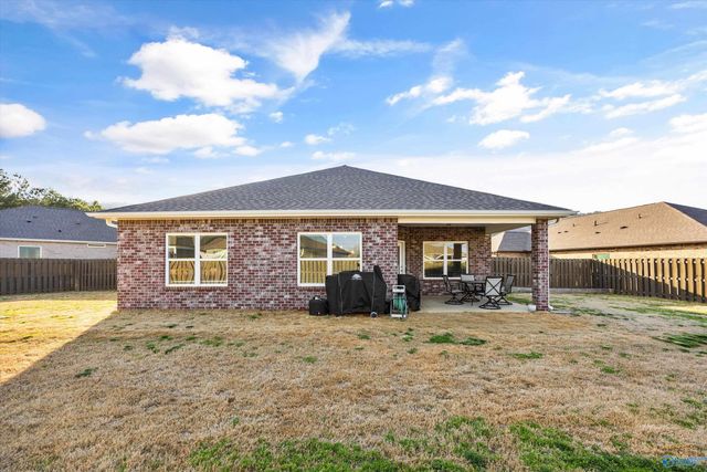 9105 Ohms Circle, Owens Cross Roads, AL 35763