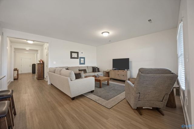 9105 Ohms Circle, Owens Cross Roads, AL 35763