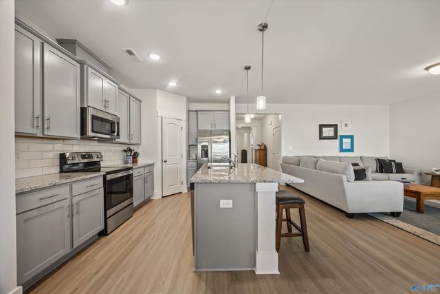 9105 Ohms Circle, Owens Cross Roads, AL 35763