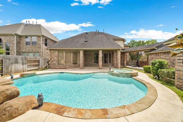 10015 Cinco Ridge Drive, Katy, TX 77494