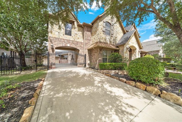 10015 Cinco Ridge Drive, Katy, TX 77494