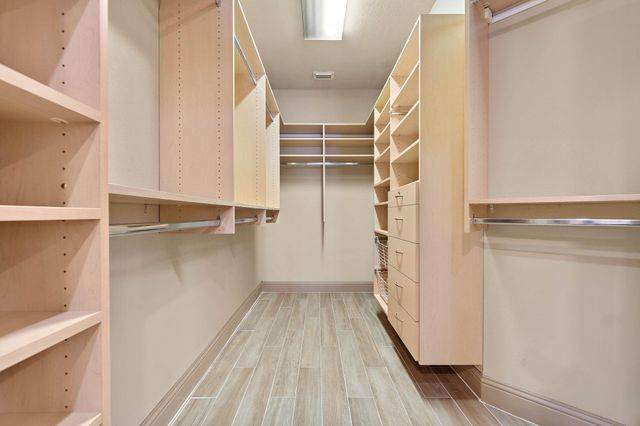 10015 Cinco Ridge Drive, Katy, TX 77494