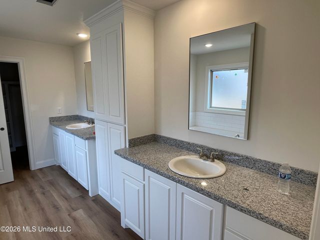 537 Patrick Farms Drive, Pearl, MS 39208