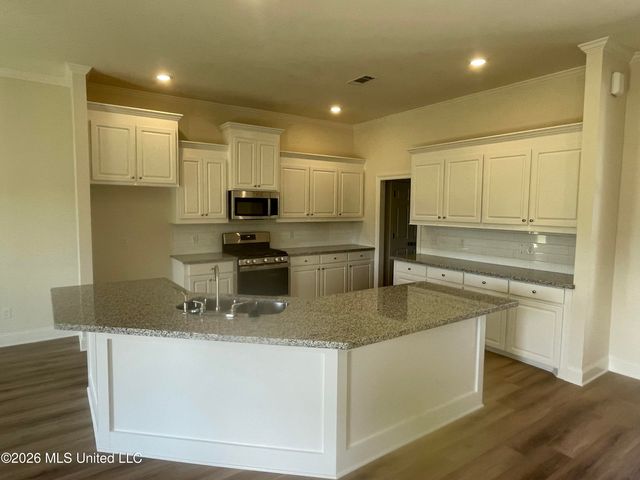 537 Patrick Farms Drive, Pearl, MS 39208