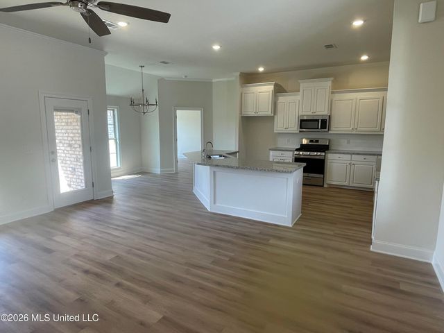 537 Patrick Farms Drive, Pearl, MS 39208