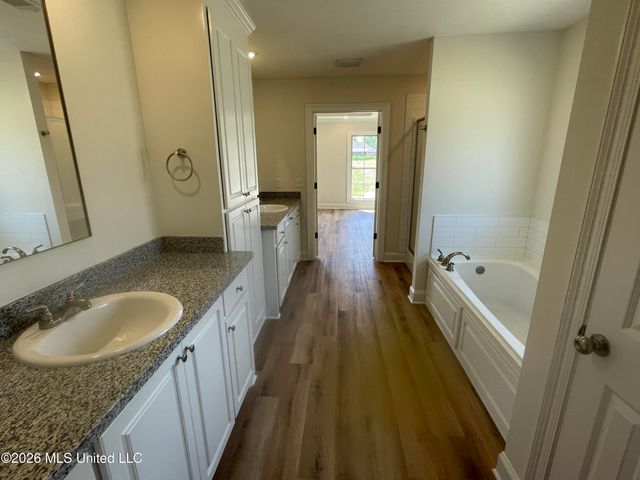 537 Patrick Farms Drive, Pearl, MS 39208