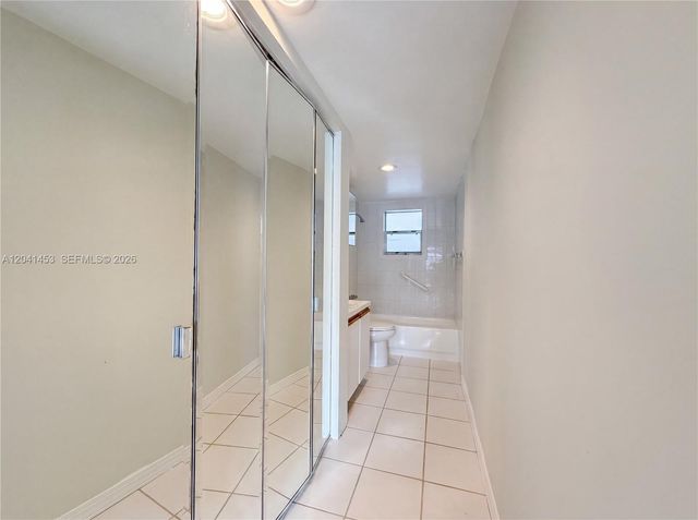 200 Galen Drive 202, Key Biscayne, FL 33149