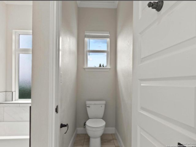 107 Asa Harold, Blanco, TX 78606