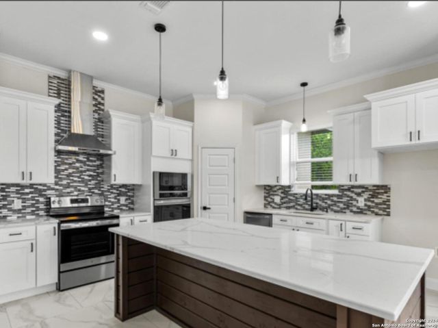 107 Asa Harold, Blanco, TX 78606