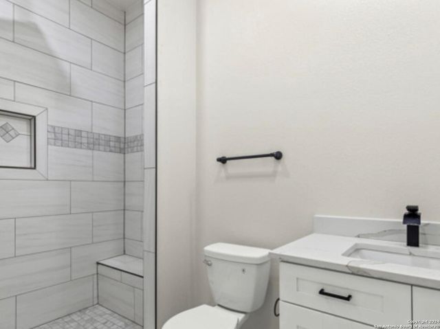 107 Asa Harold, Blanco, TX 78606