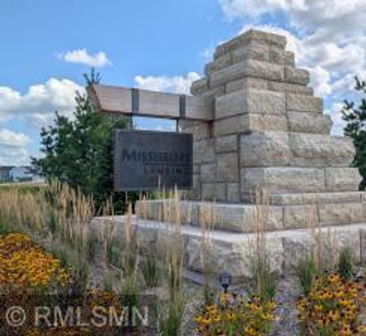 10548 Goodwin Avenue S, Cottage Grove, MN 55016