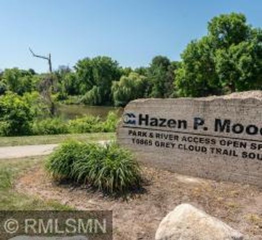 10548 Goodwin Avenue S, Cottage Grove, MN 55016