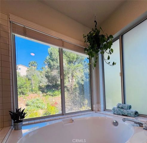 2114 Laura Drive, Escondido, CA 92027