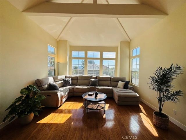 2114 Laura Drive, Escondido, CA 92027