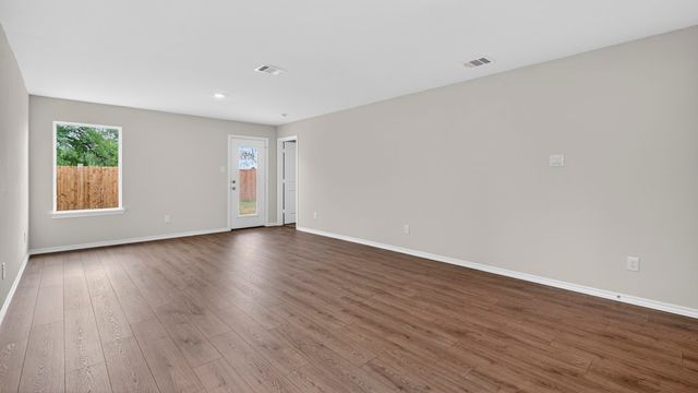 3306 Twilight Trail, Talty, TX 75126