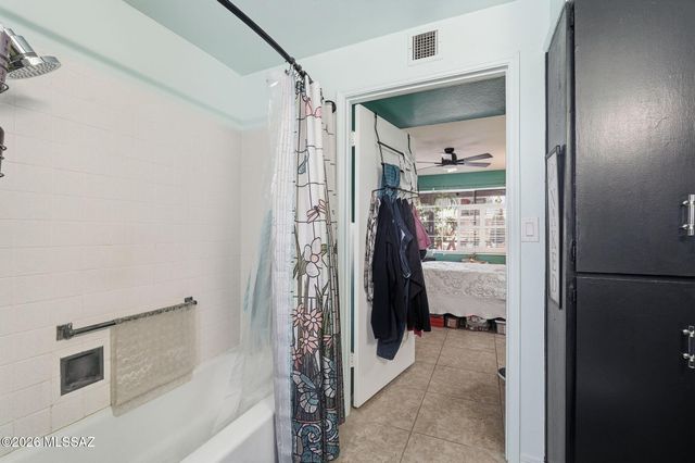 373 S Paseo Sarta Apt B, Green Valley, AZ 85614