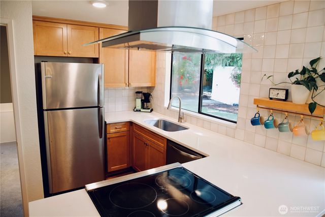 7707 35th Street NW, Gig Harbor, WA 98335