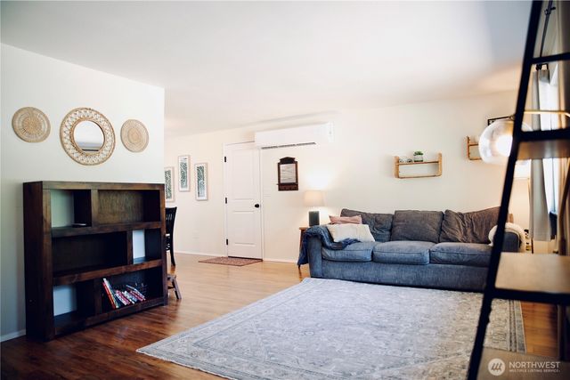 7707 35th Street NW, Gig Harbor, WA 98335