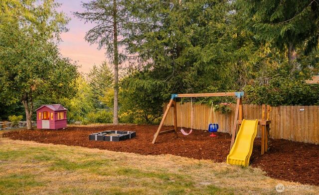 7707 35th Street NW, Gig Harbor, WA 98335