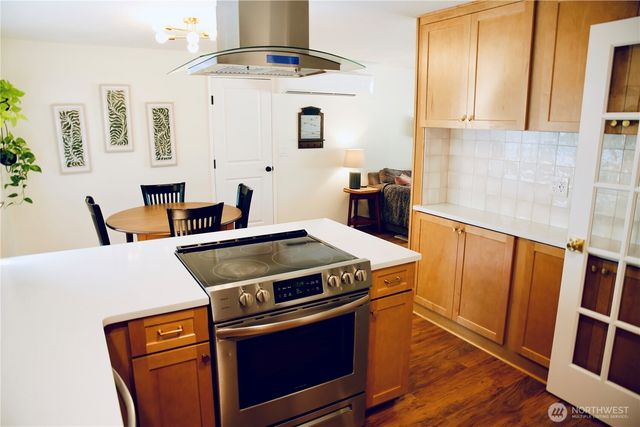 7707 35th Street NW, Gig Harbor, WA 98335