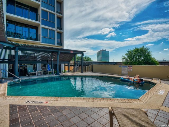 7701 Wurzbach Rd Apt 1105, San Antonio, TX 78229