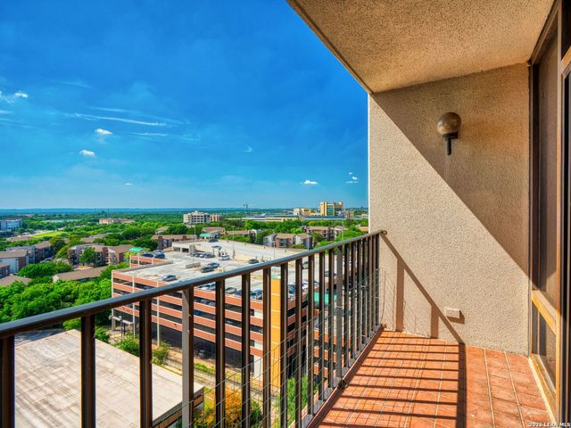 7701 Wurzbach Rd Apt 1105, San Antonio, TX 78229