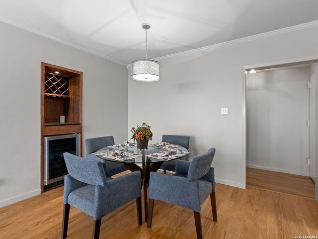 7701 Wurzbach Rd Apt 1105, San Antonio, TX 78229