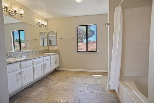 1311 Herzel, Lancaster, CA 93535