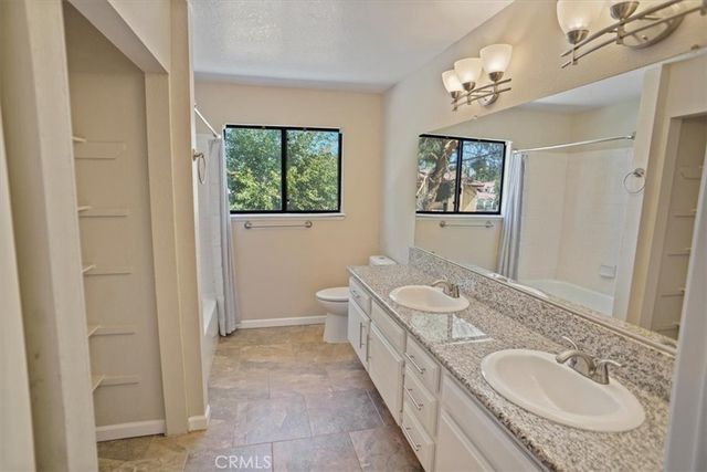 1311 Herzel, Lancaster, CA 93535