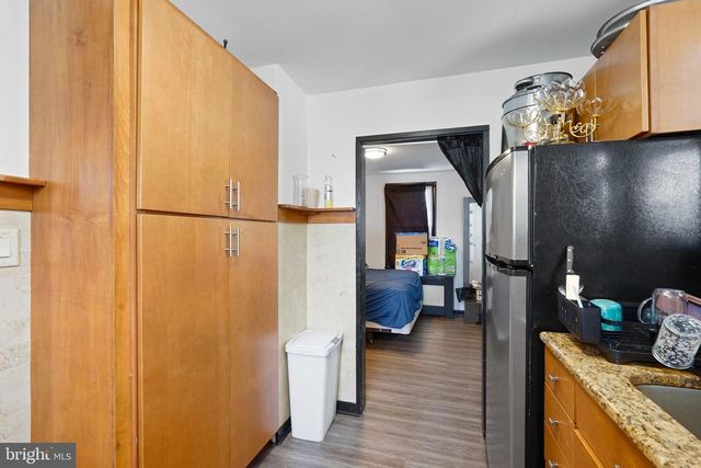 126 S LENOLA RD, Moorestown, NJ 08057