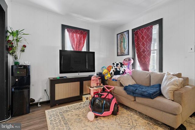 126 S LENOLA RD, Moorestown, NJ 08057