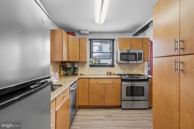 126 S LENOLA RD, Moorestown, NJ 08057