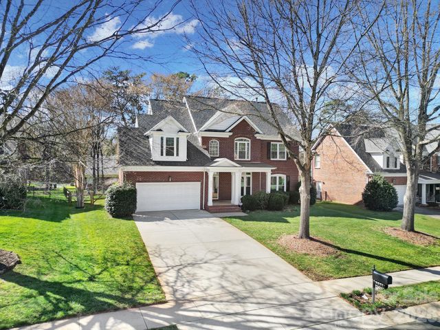 9025 Cambridge Green Drive, Charlotte, NC 28277