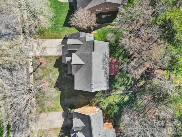 9025 Cambridge Green Drive, Charlotte, NC 28277