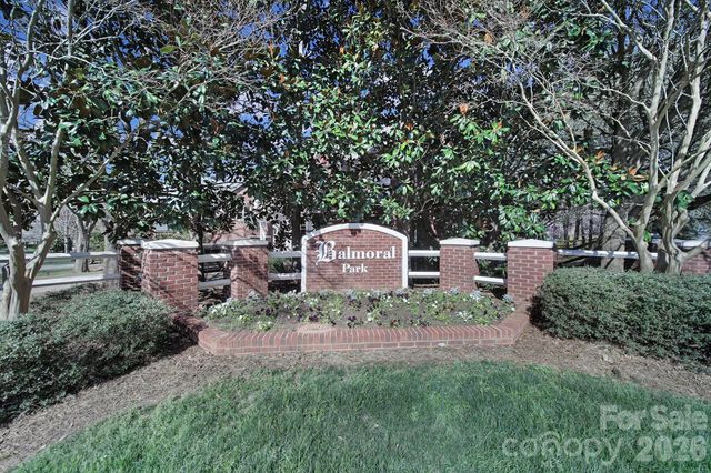 9025 Cambridge Green Drive, Charlotte, NC 28277