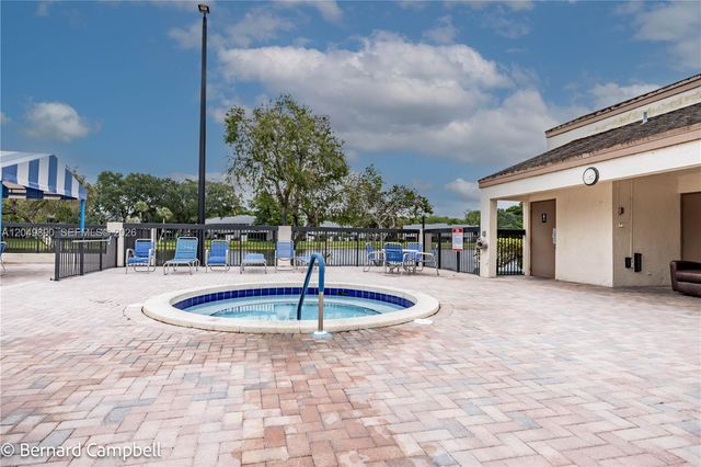 3135 S Carambola Circle S 2368, Coconut Creek, FL 33066