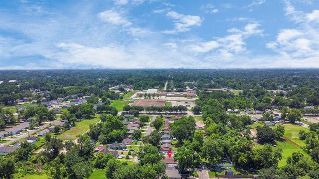 8221 Hezekiah Lane, Houston, TX 77088