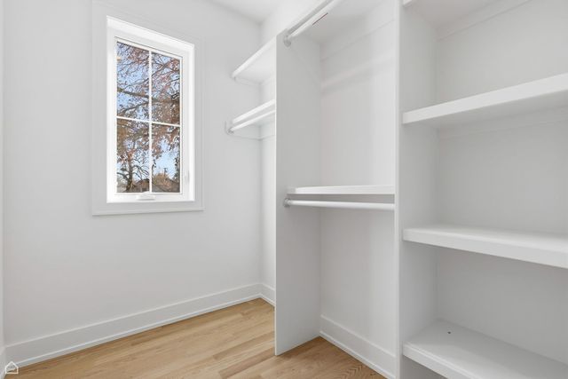 1220 Courtland Avenue, Park Ridge, IL 60068