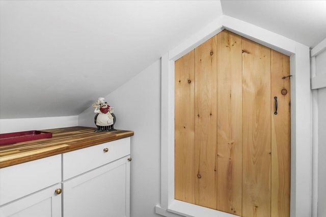 55 Monument Avenue, Bennington, VT 05201