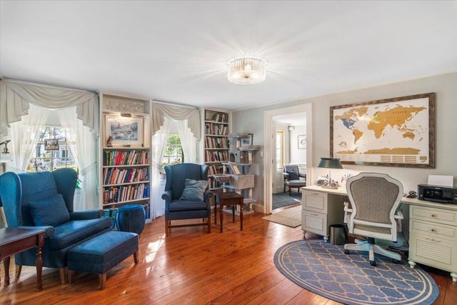 55 Monument Avenue, Bennington, VT 05201