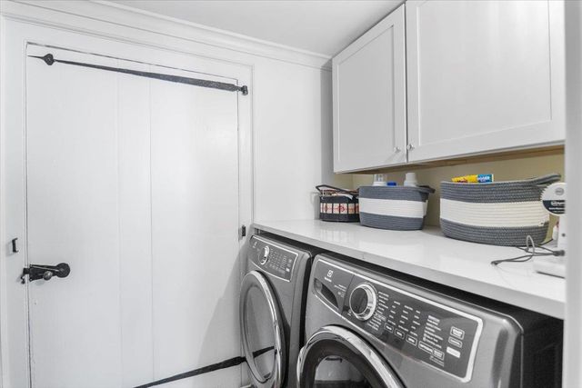 55 Monument Avenue, Bennington, VT 05201